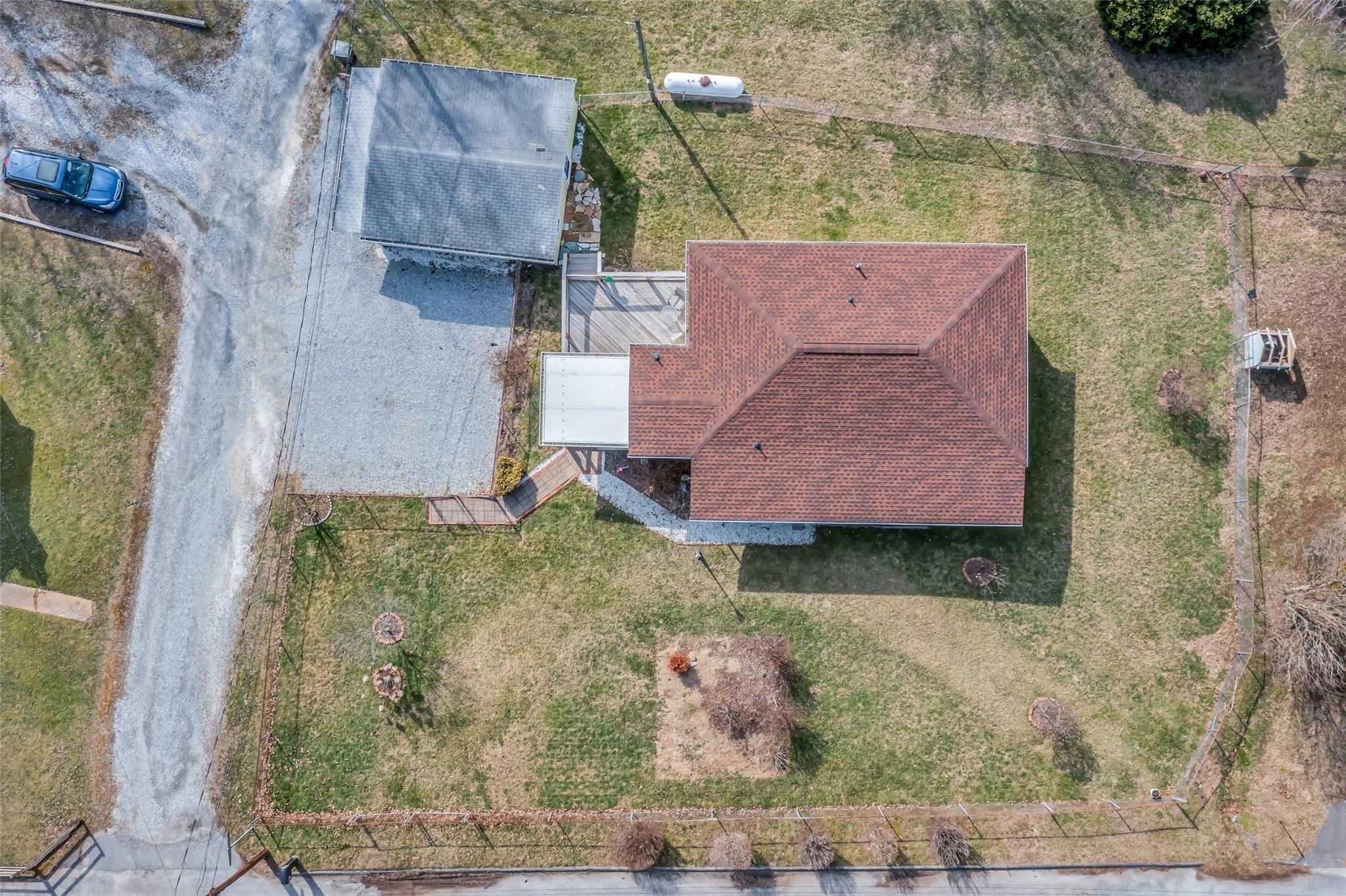 Hall St, Hendersonville, NC 28739