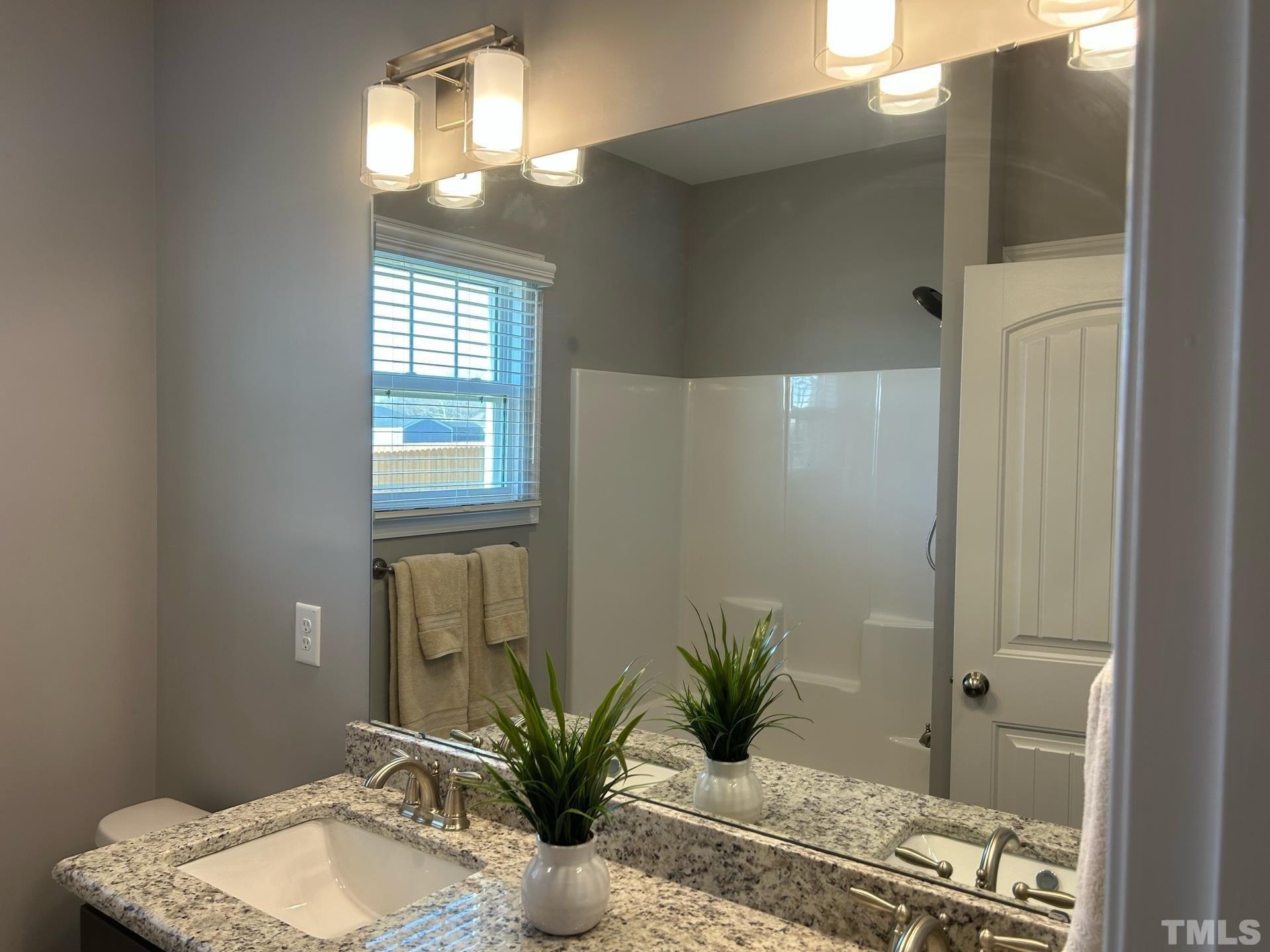 Heath Dr, Lillington, NC 27546
