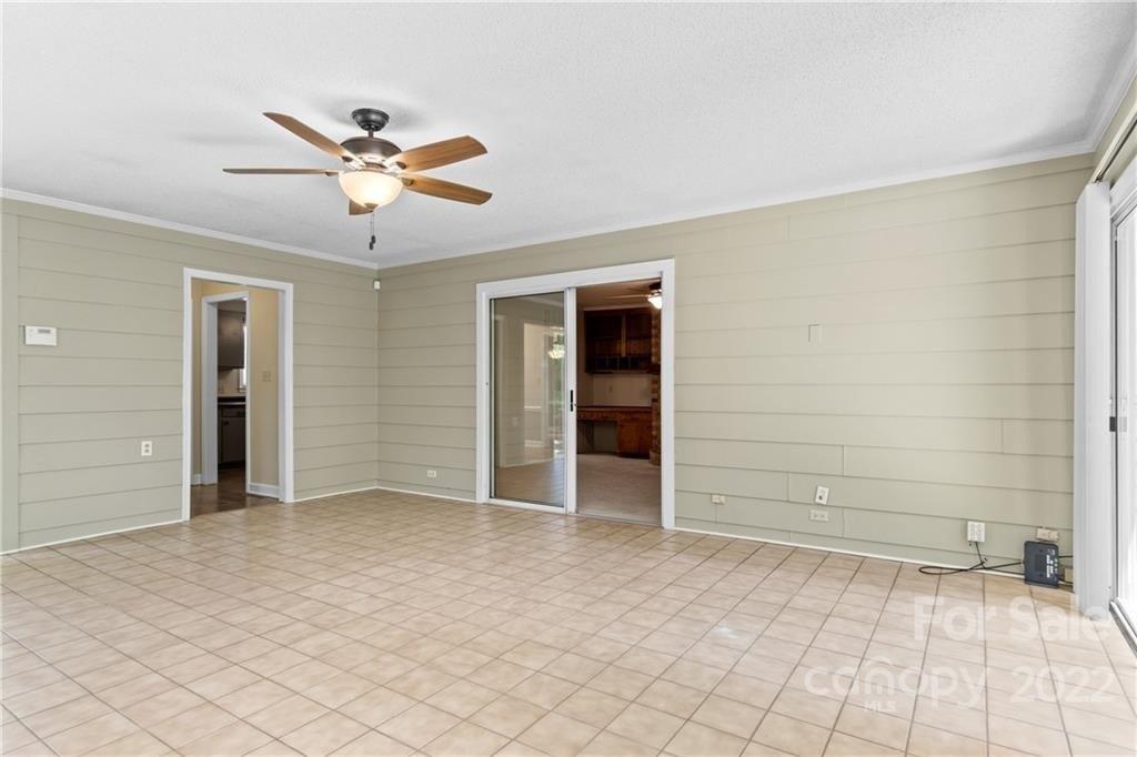 Candlewyck Ln, Charlotte, NC 28226