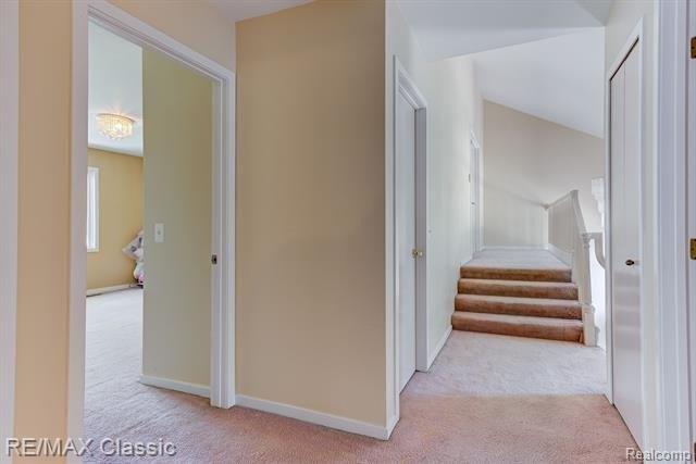 Charles Dr, West Bloomfield, MI 48322