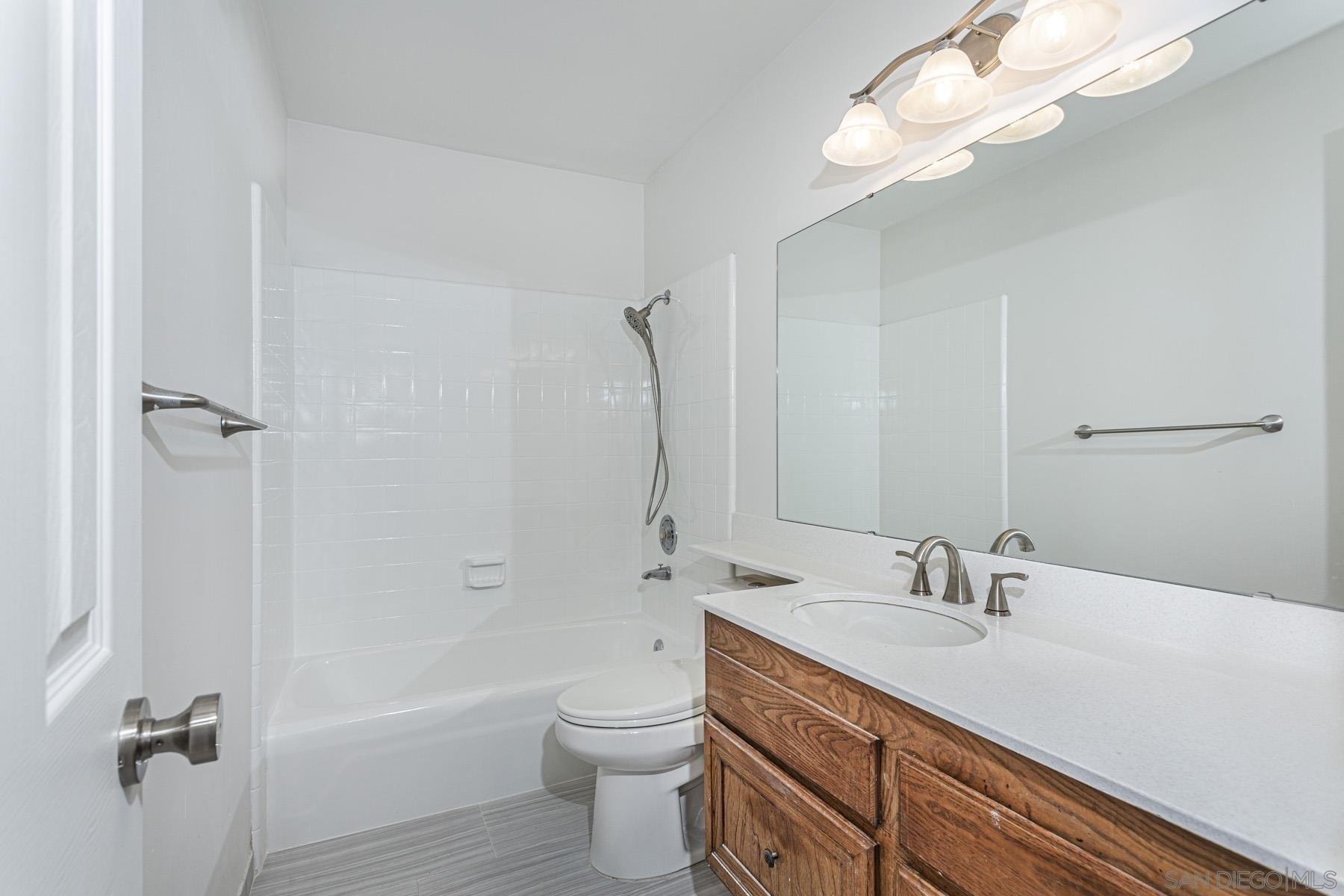 D Ave, Coronado, CA 92118