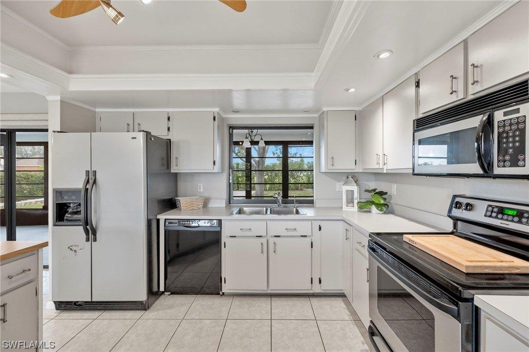 Ne 9th Ct, Cape Coral, FL 33909