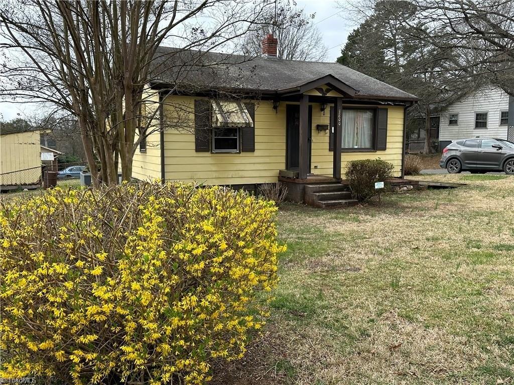 Hilliard Dr, Charlotte, NC 28205