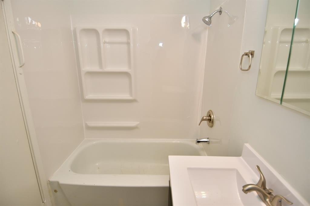 N Brentwood Ave, Indianapolis, IN 46235