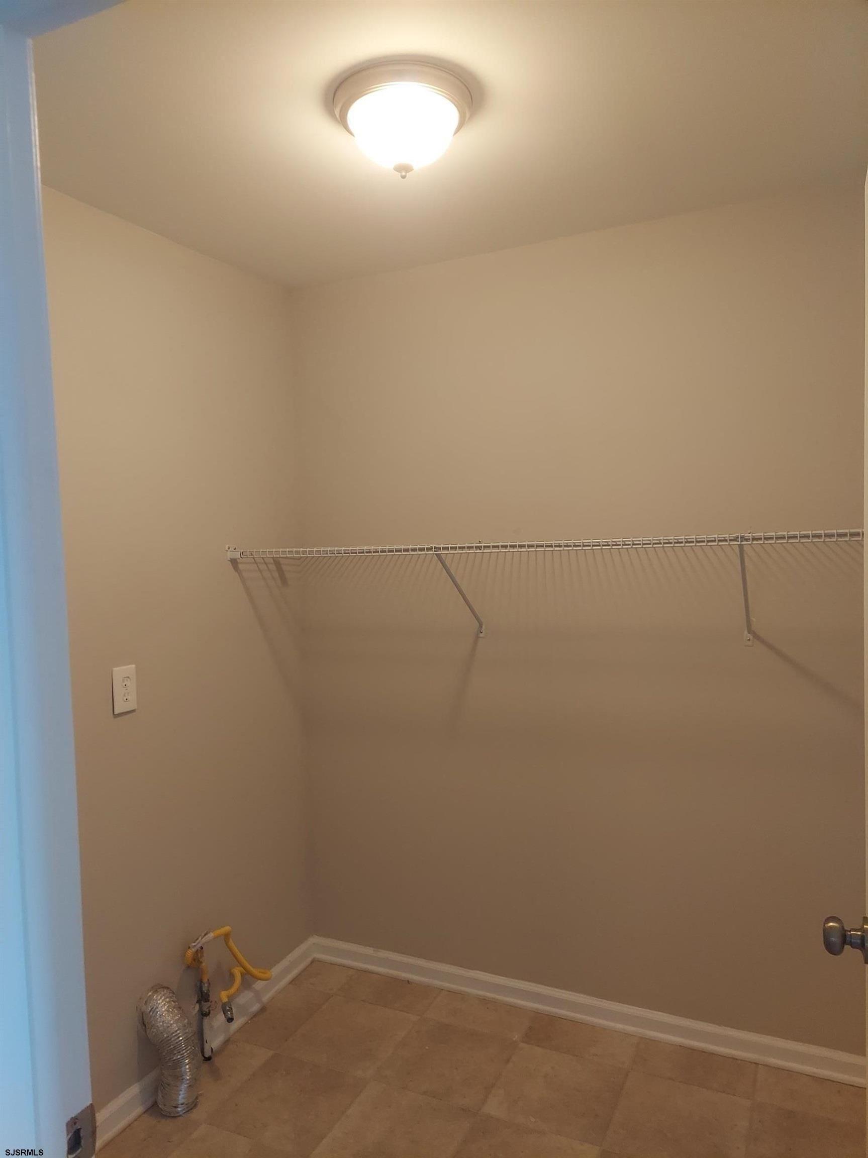 Giulia Ln, Galloway, NJ 08205