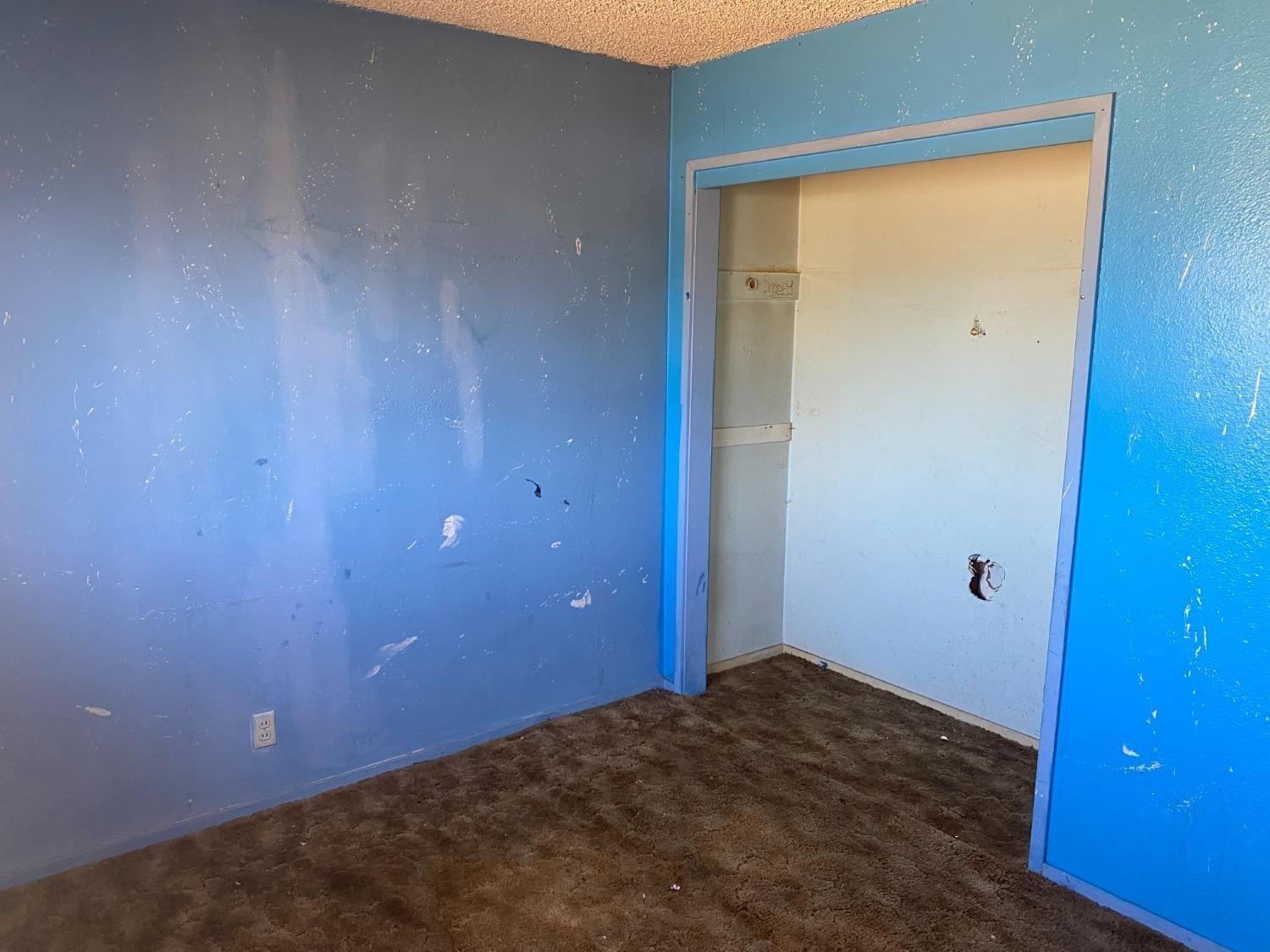 S R St, Merced, CA 95341