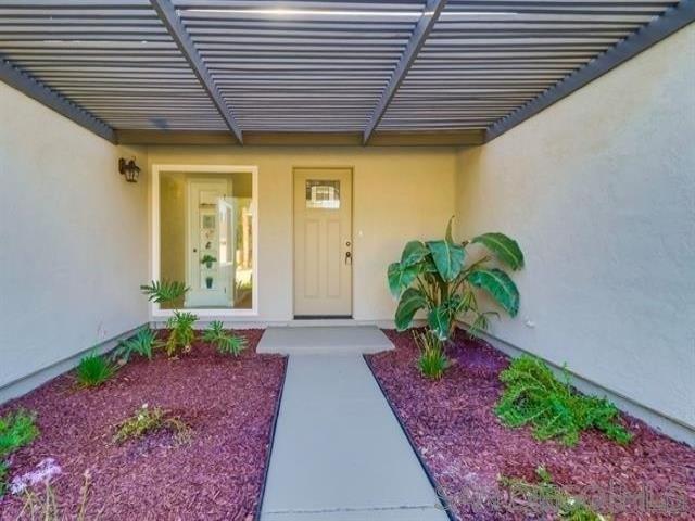 Robles Dr, San Diego, CA 92119