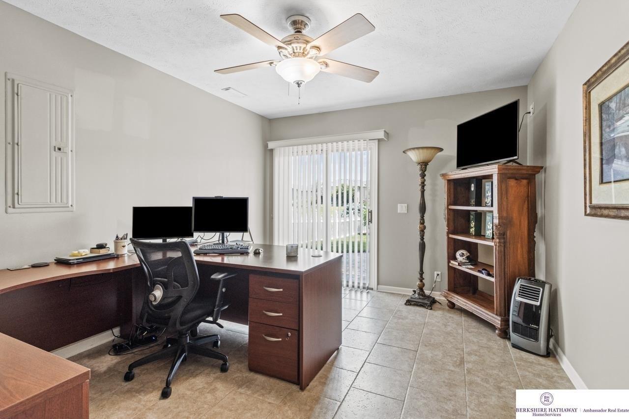 N 162nd St, Omaha, NE 68116