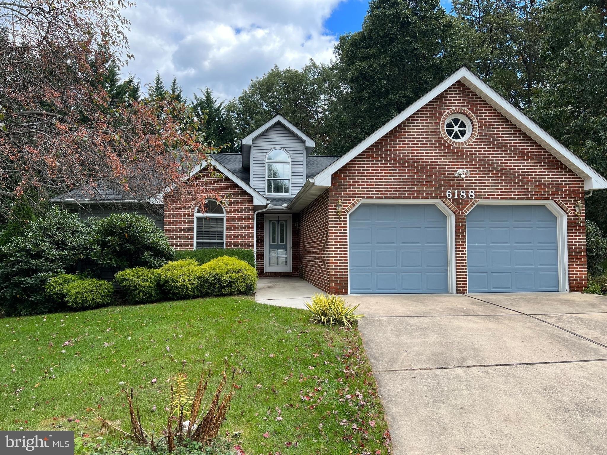 Greenbriar Ln, Fayetteville, PA 17222