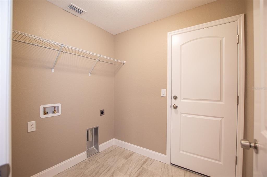 Deeson Rd, Lakeland, FL 33810