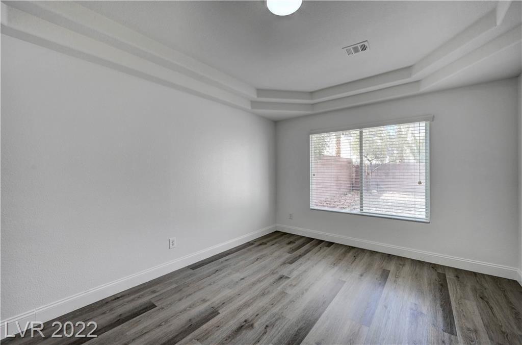 Tuckaway Cove Ave, Las Vegas, NV 89139