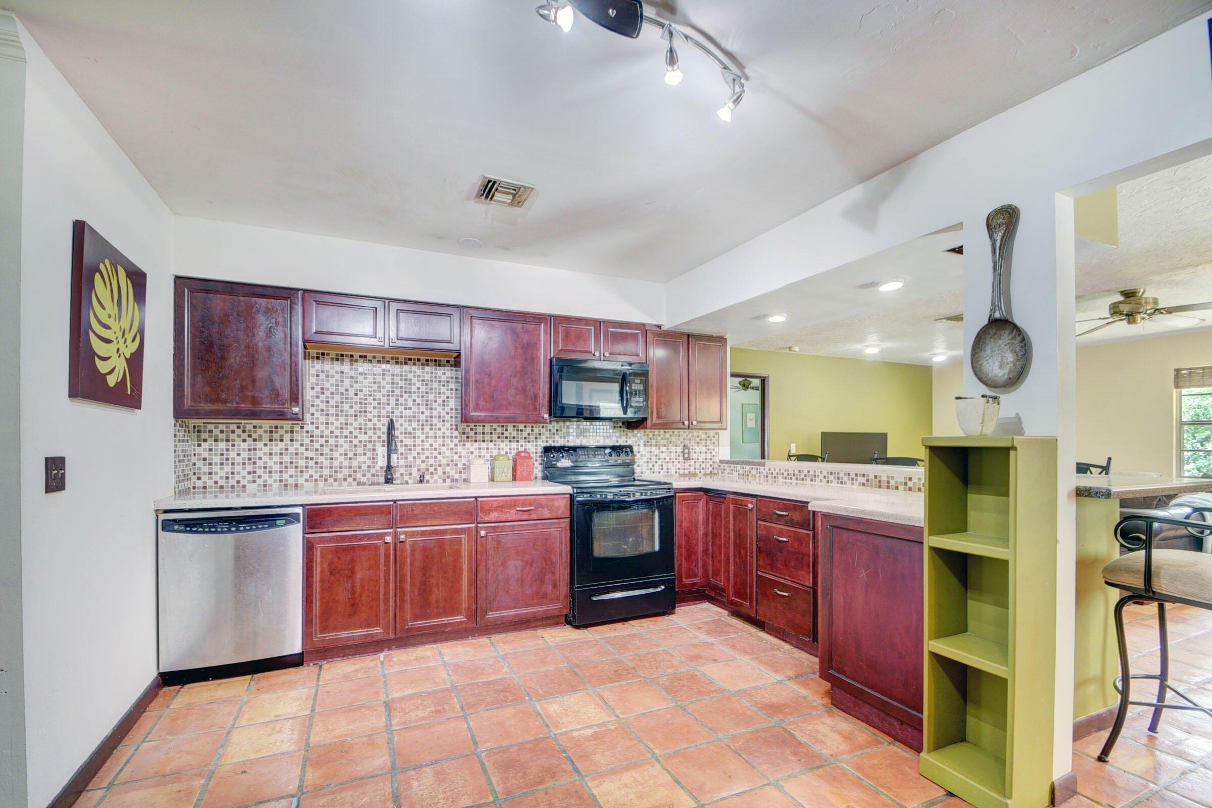 Persimmon Blvd, West Palm Beach, FL 33411