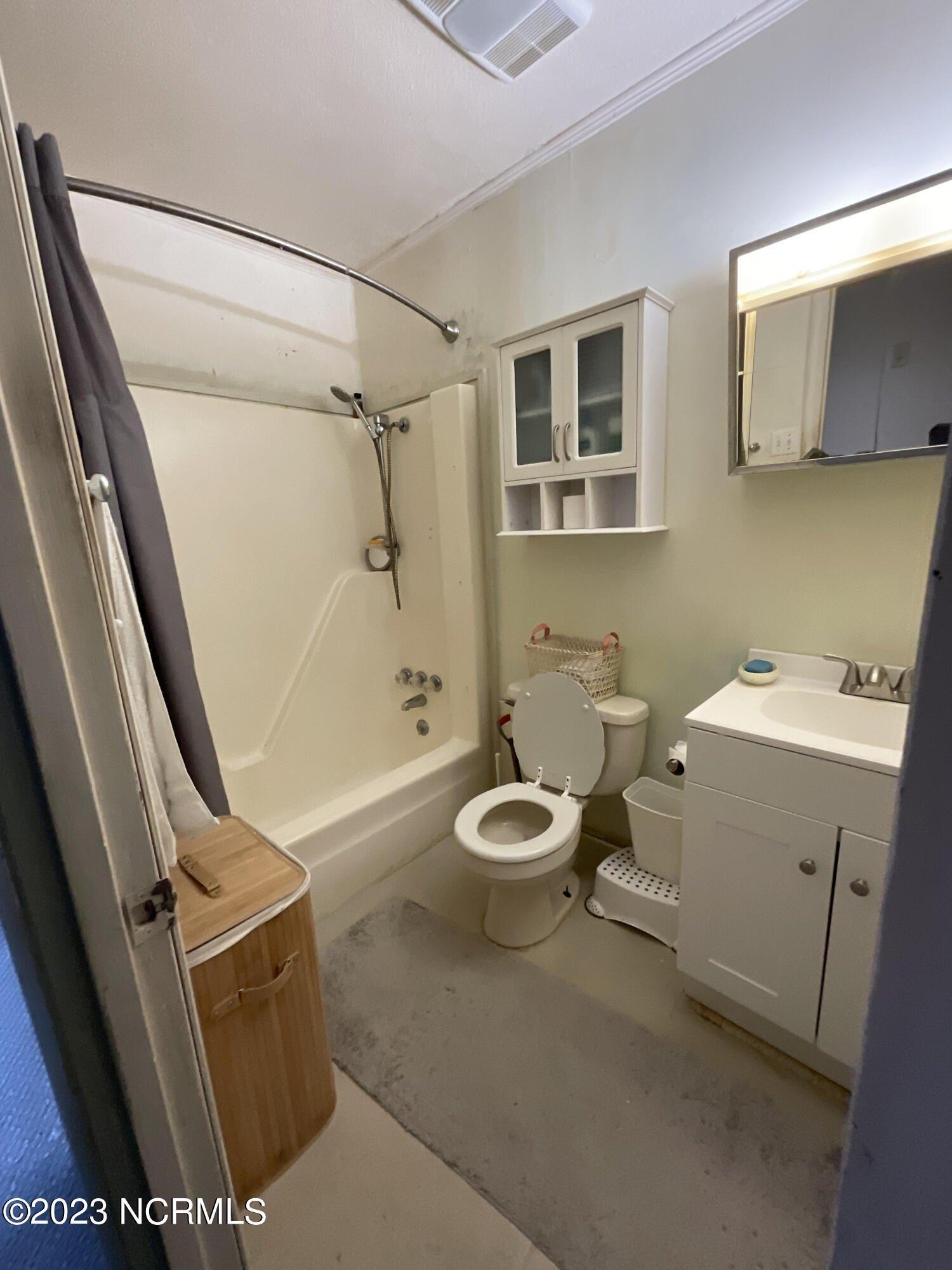 W Tarpon Ct, Nags Head, NC 27959