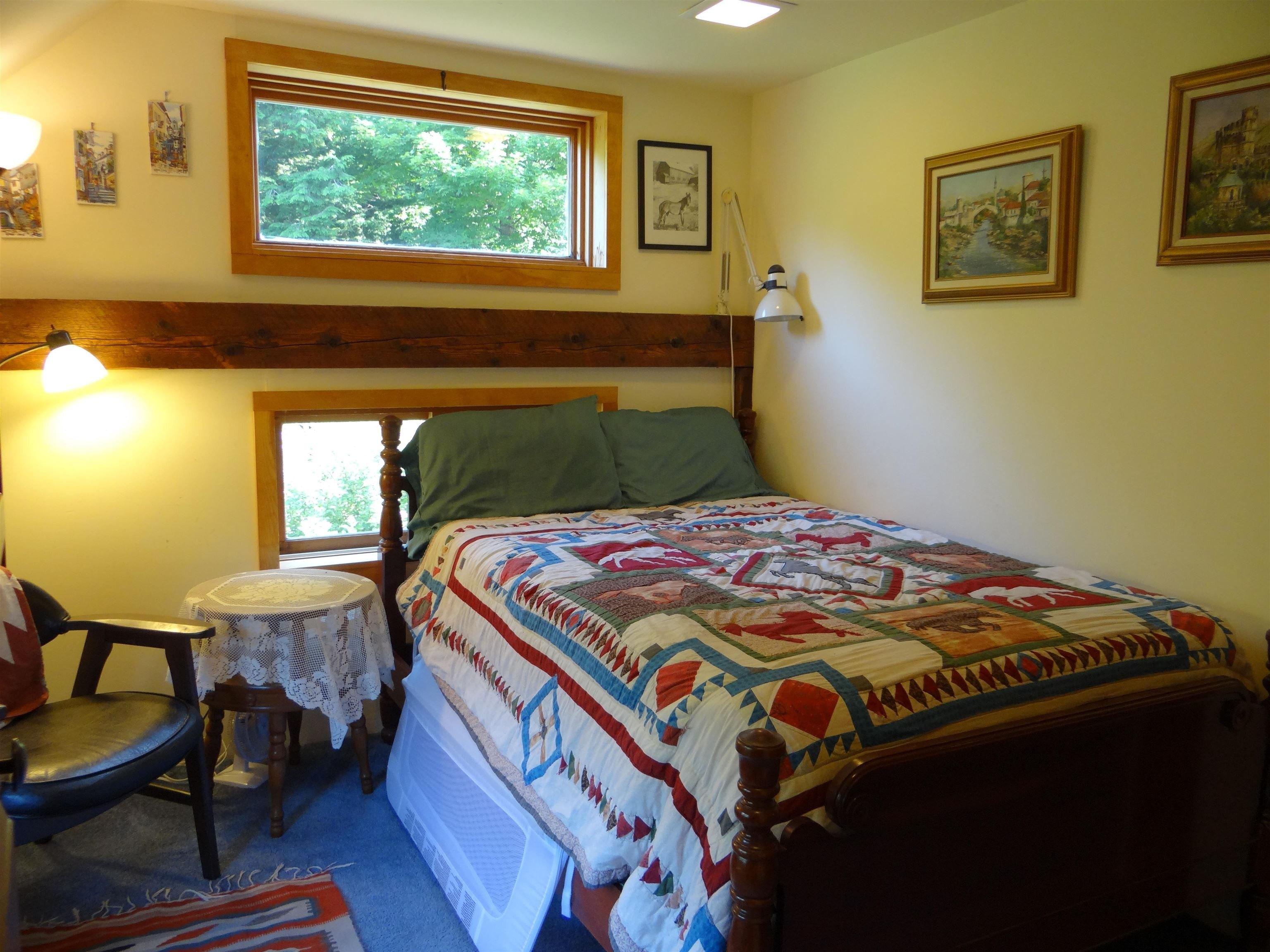 Spring Rd, Tunbridge, VT 05077