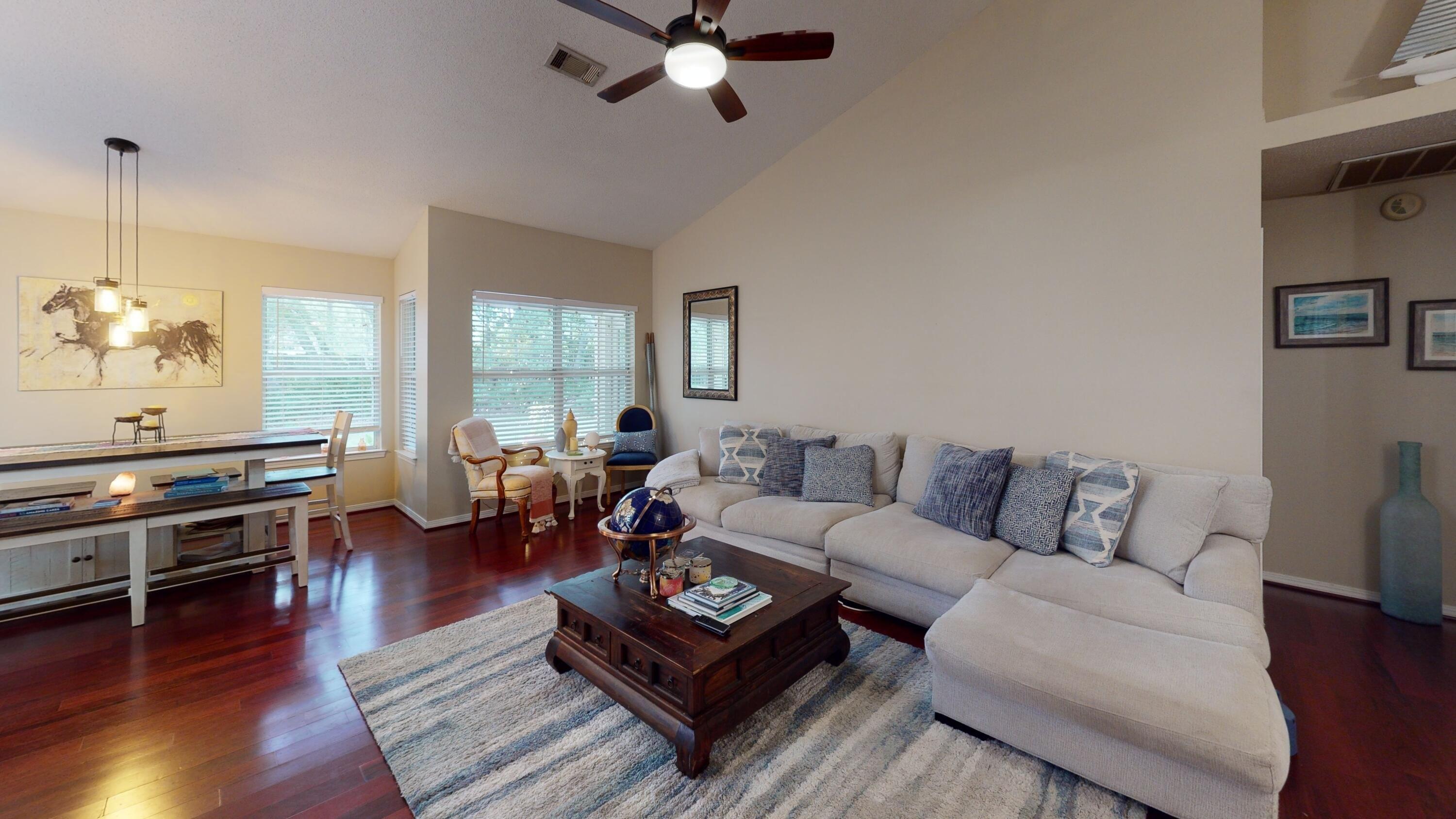 Vintage Cir, Destin, FL 32541