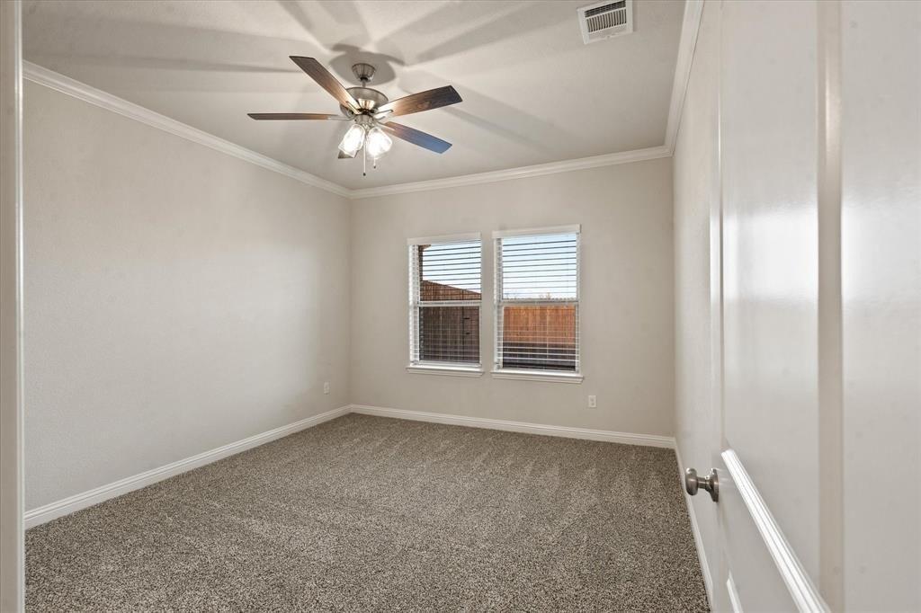 Noble Flair Ct, Granbury, TX 76049