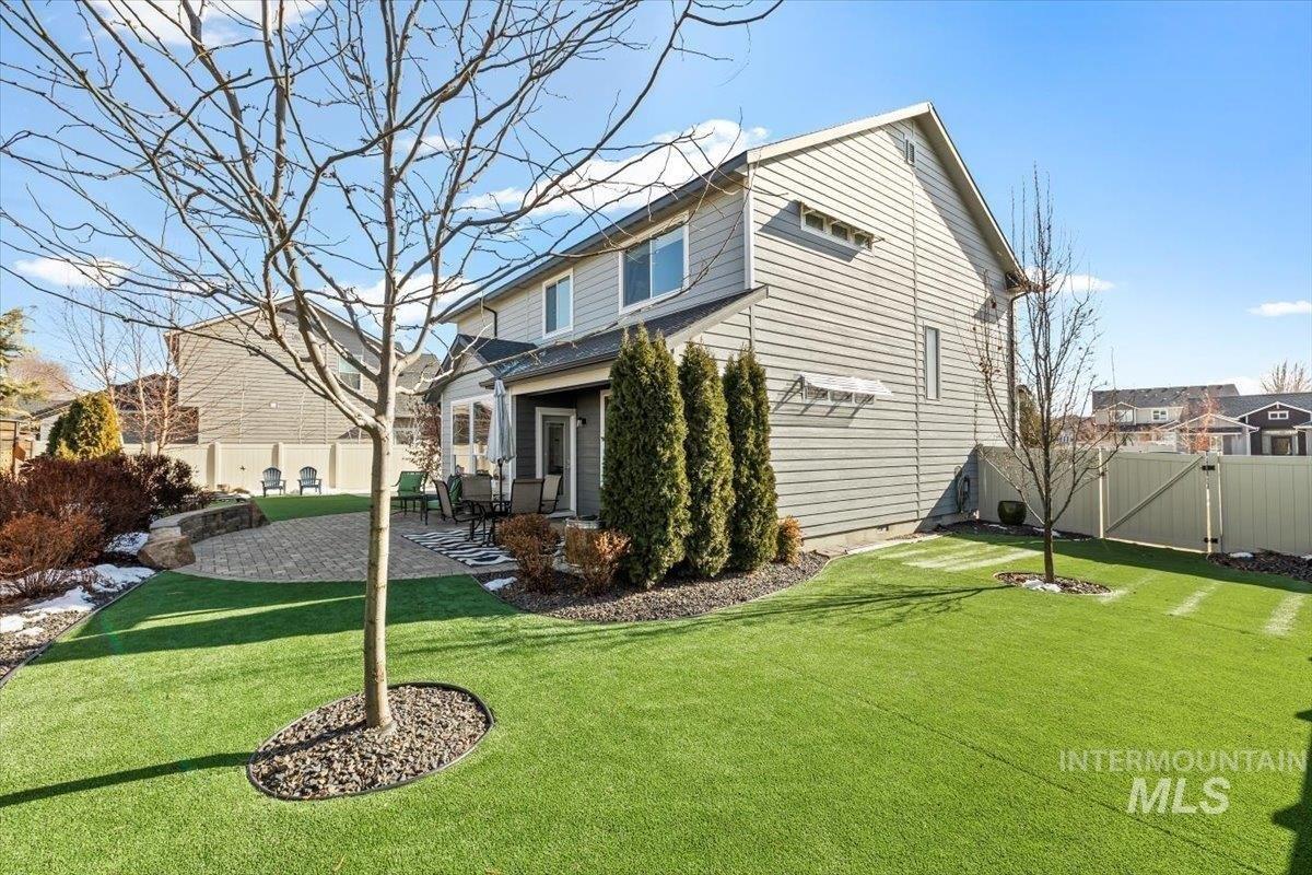 E Snocreek Dr, Eagle, ID 83616