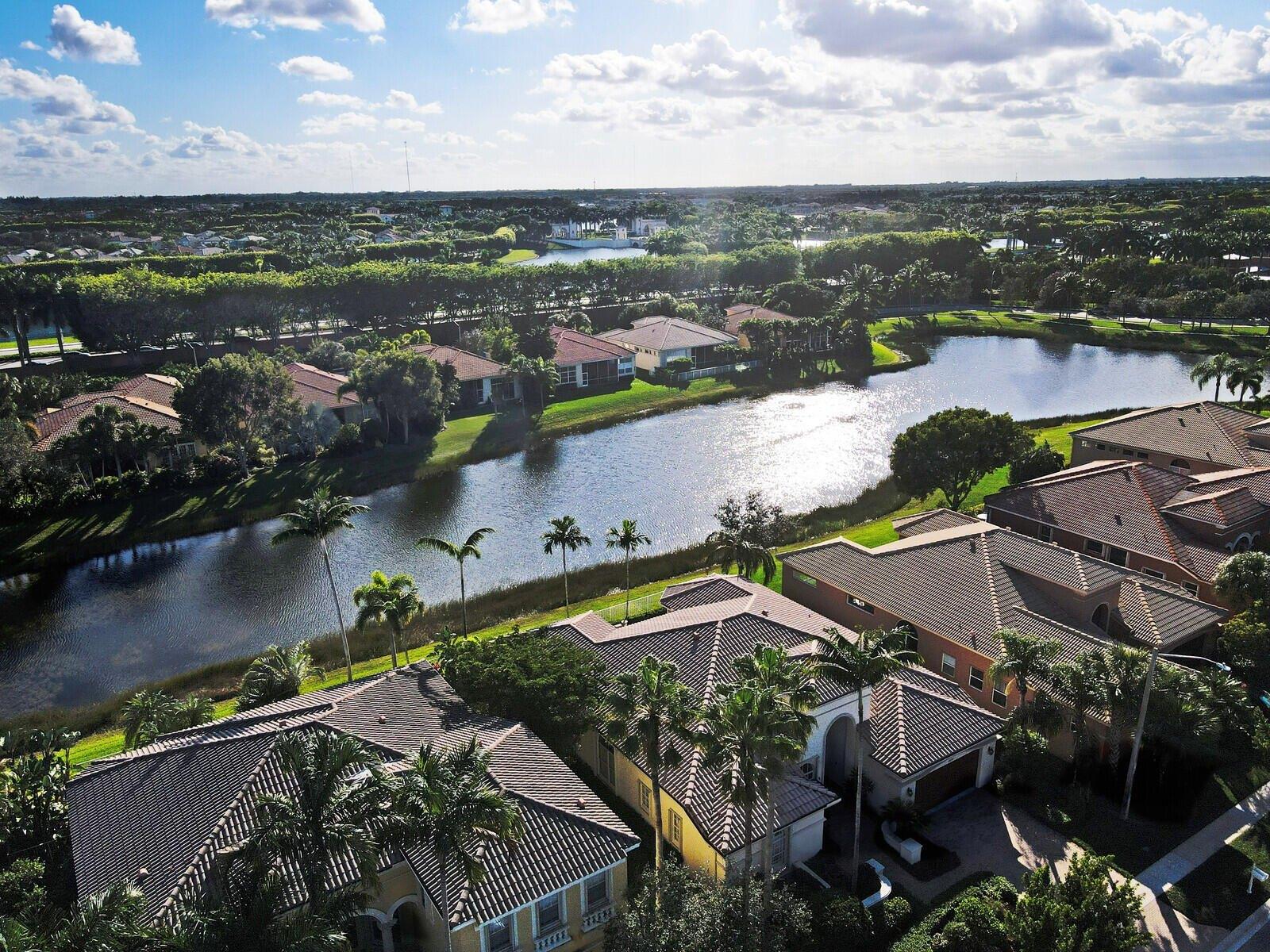 Via Prestigio W, Wellington, FL 33411