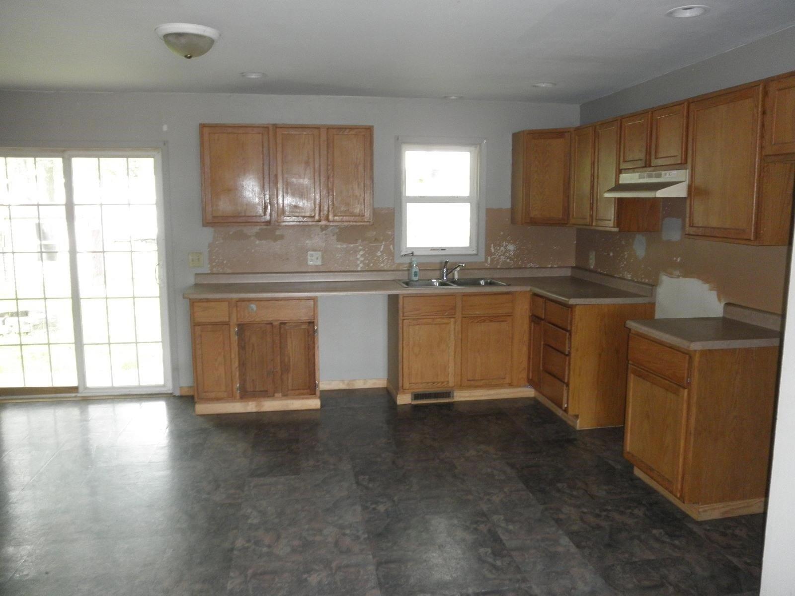 Beck St, Charles City, IA 50616