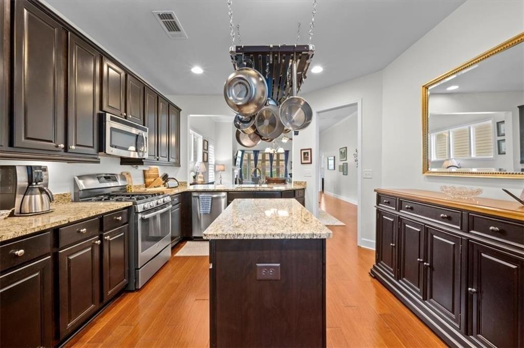 Blue Spruce Ct Sw, Gainesville, GA 30504