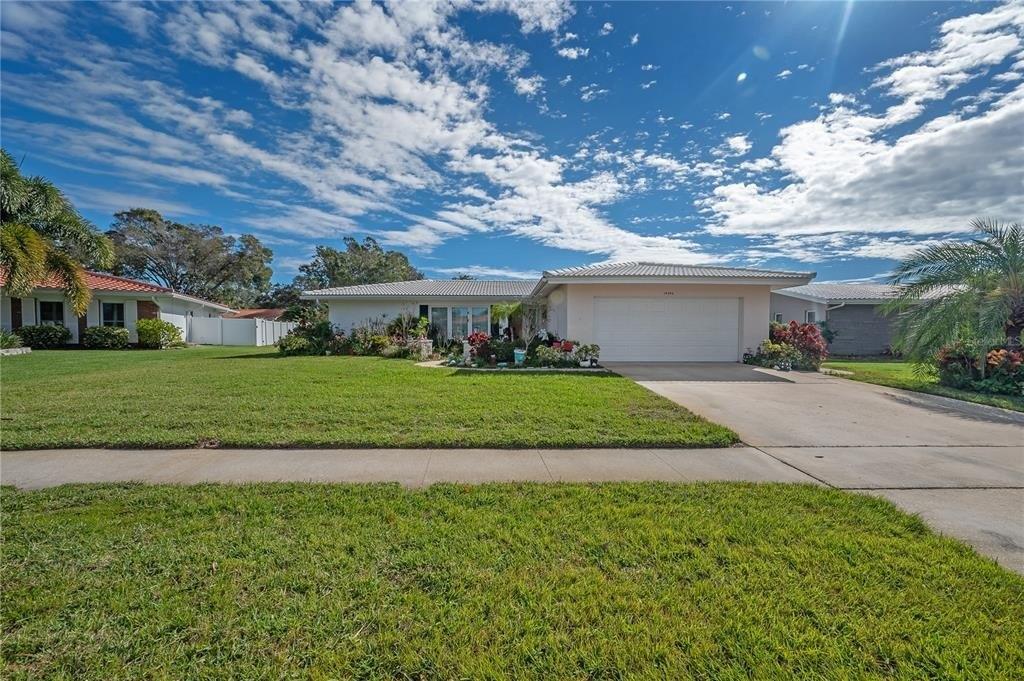 Anchorage Cir, Seminole, FL 33776