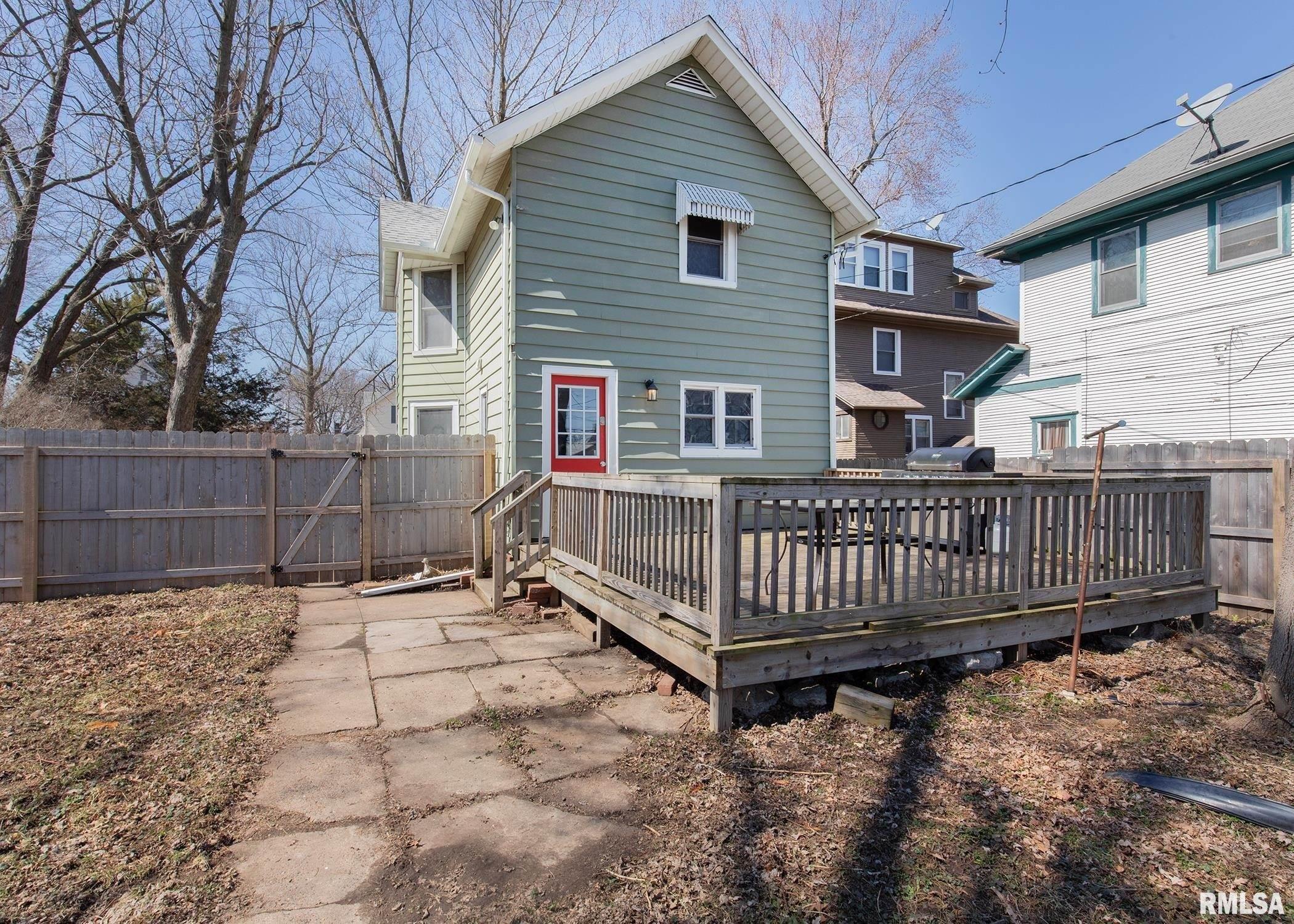 Fair Ave, Davenport, IA 52803