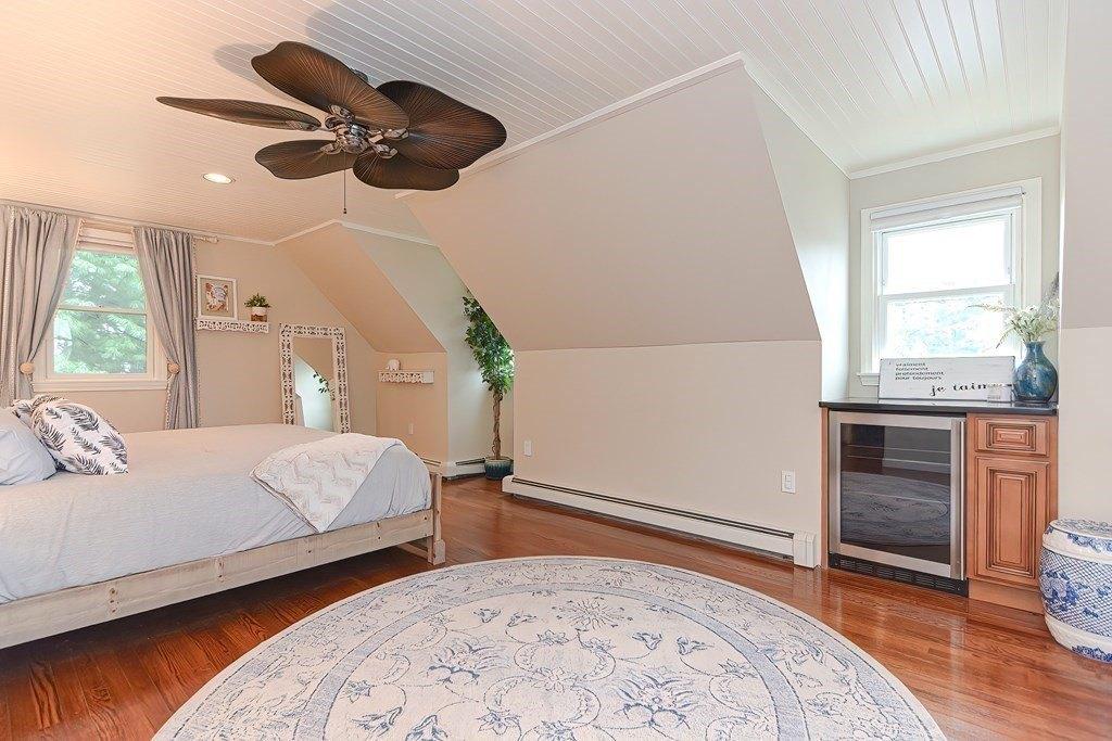 Loyola Cir, West Roxbury, MA 02132