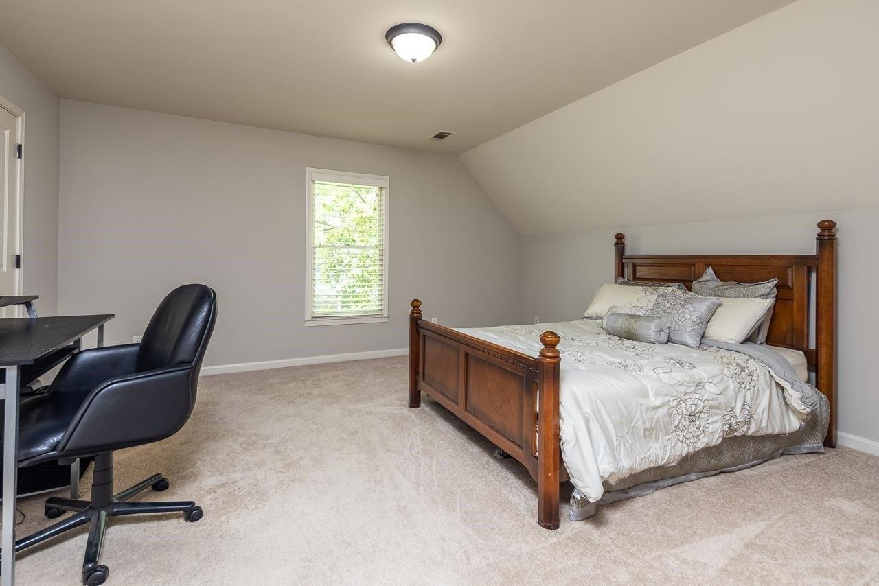 Garden Ln, Memphis, TN 38111