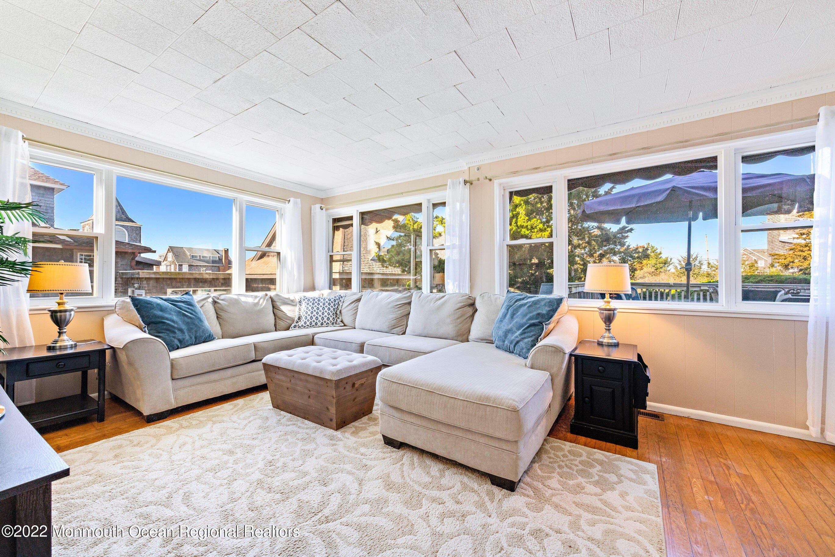Ocean Ave, Mantoloking, NJ 08738