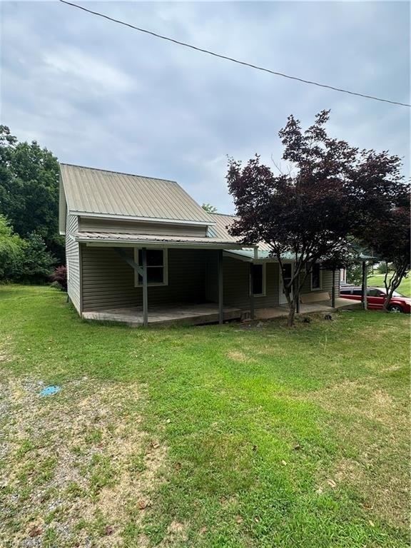 W End Blvd, Madison, NC 27025