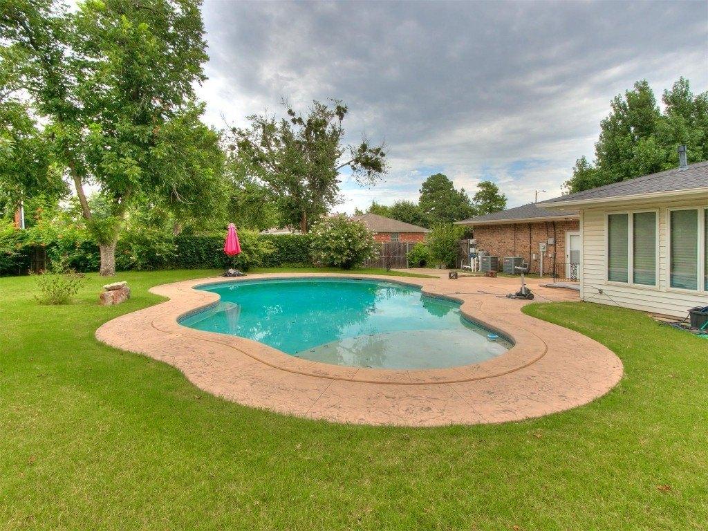 N Peniel Ave, Bethany, OK 73008