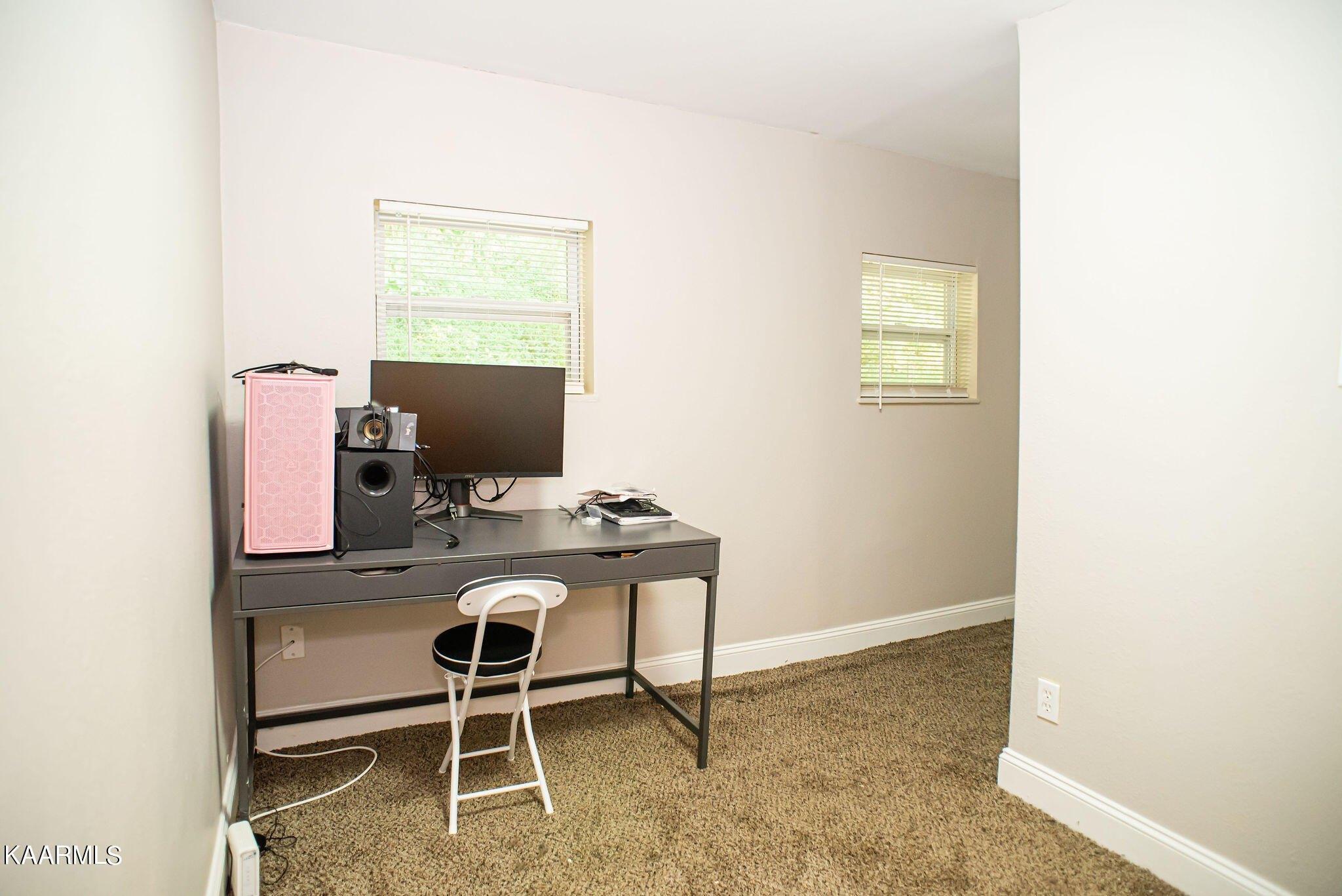 Carver Rd, Knoxville, TN 37918