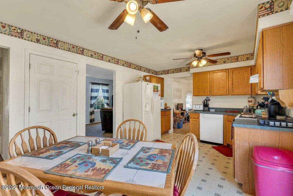 Jared Ln, Little Egg Harbor Twp, NJ 08087