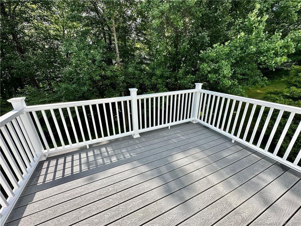 Aspetuck Ln, Oxford, CT 06478