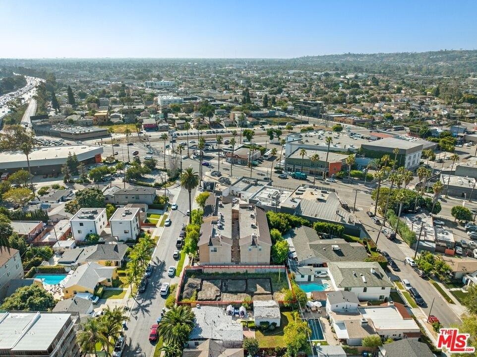 David Ave, Los Angeles, CA 90034