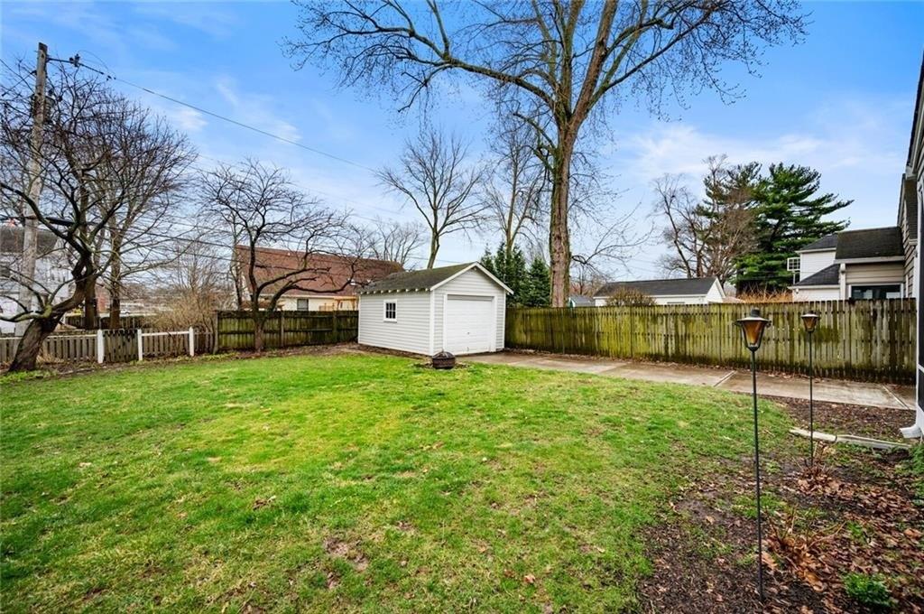 Kingsley Dr, Indianapolis, IN 46220