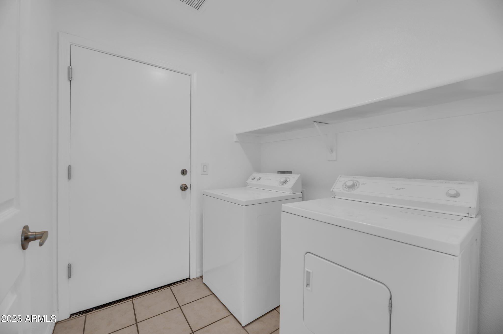 W Tracy Ln, Phoenix, AZ 85023