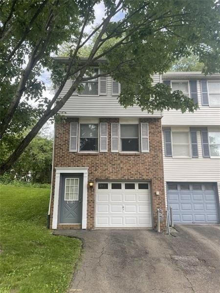 Cottonwood Ct, Cranberry Township, PA 16066