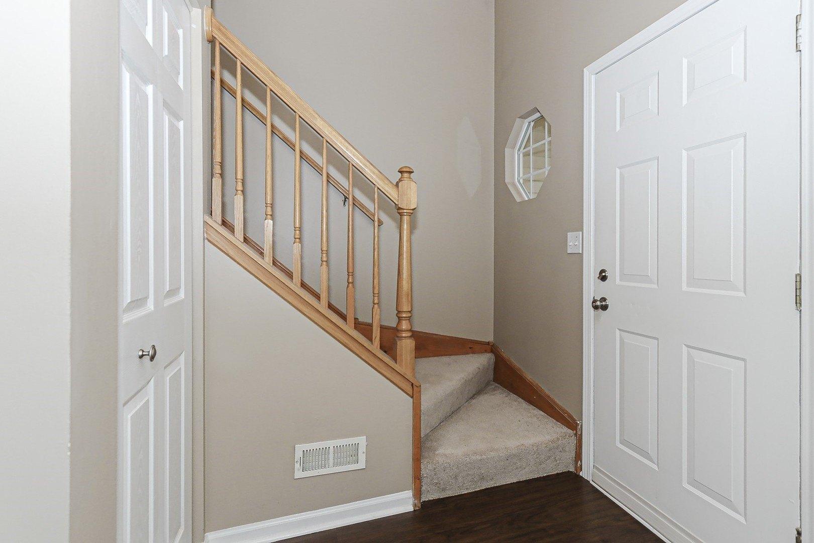 Stoneheather Ave, Aurora, IL 60503