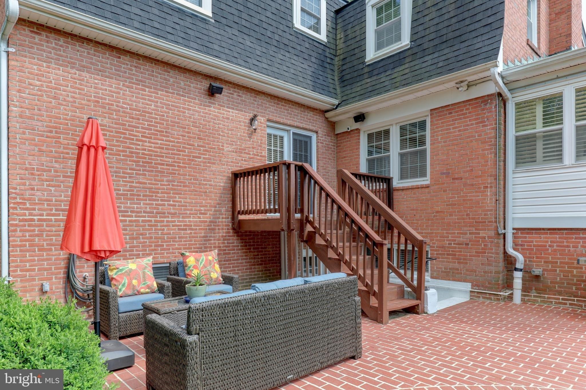 N Chesterbrook Rd, Arlington, VA 22207
