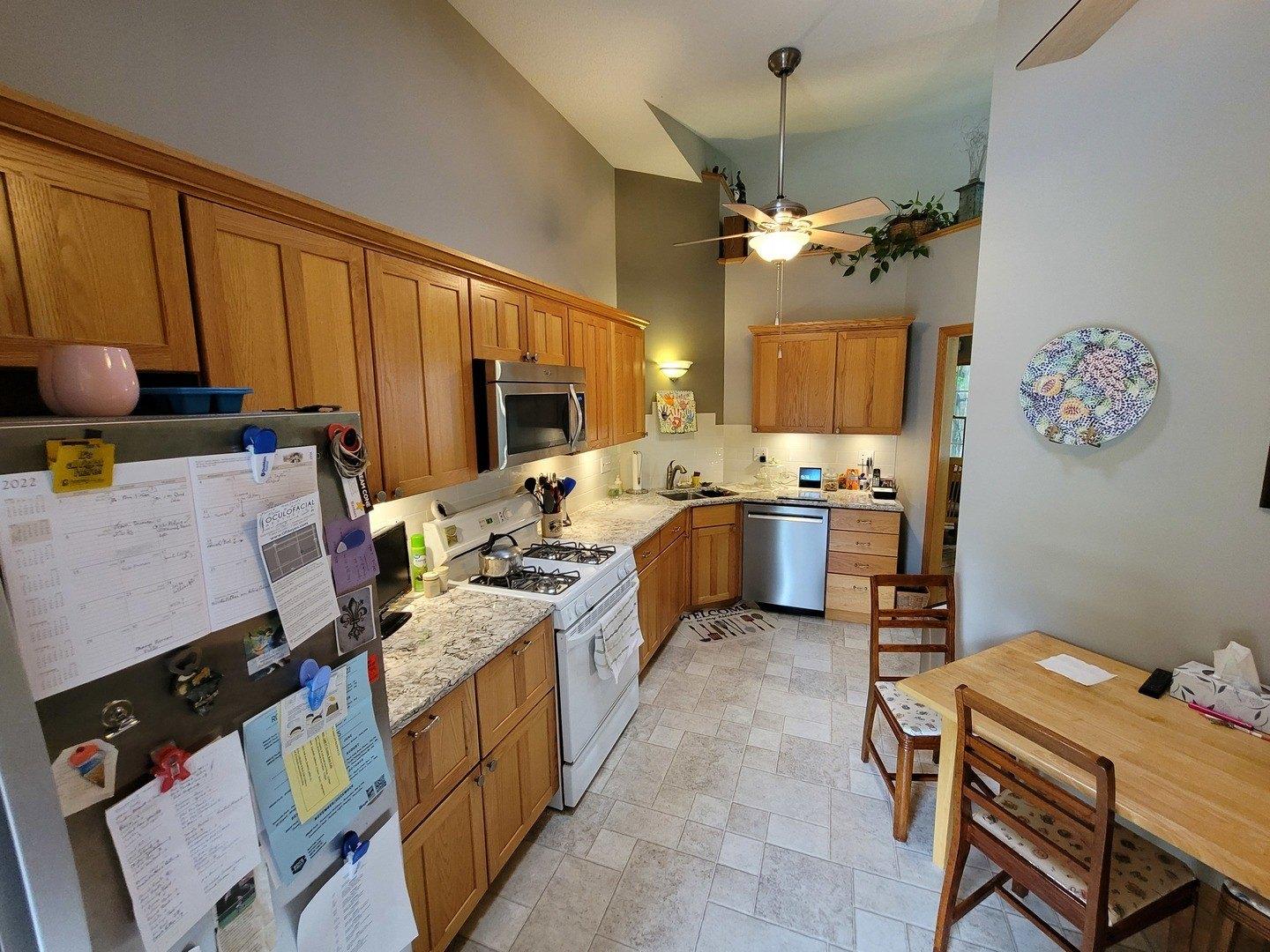Lancaster Dr, Rock Falls, IL 61071