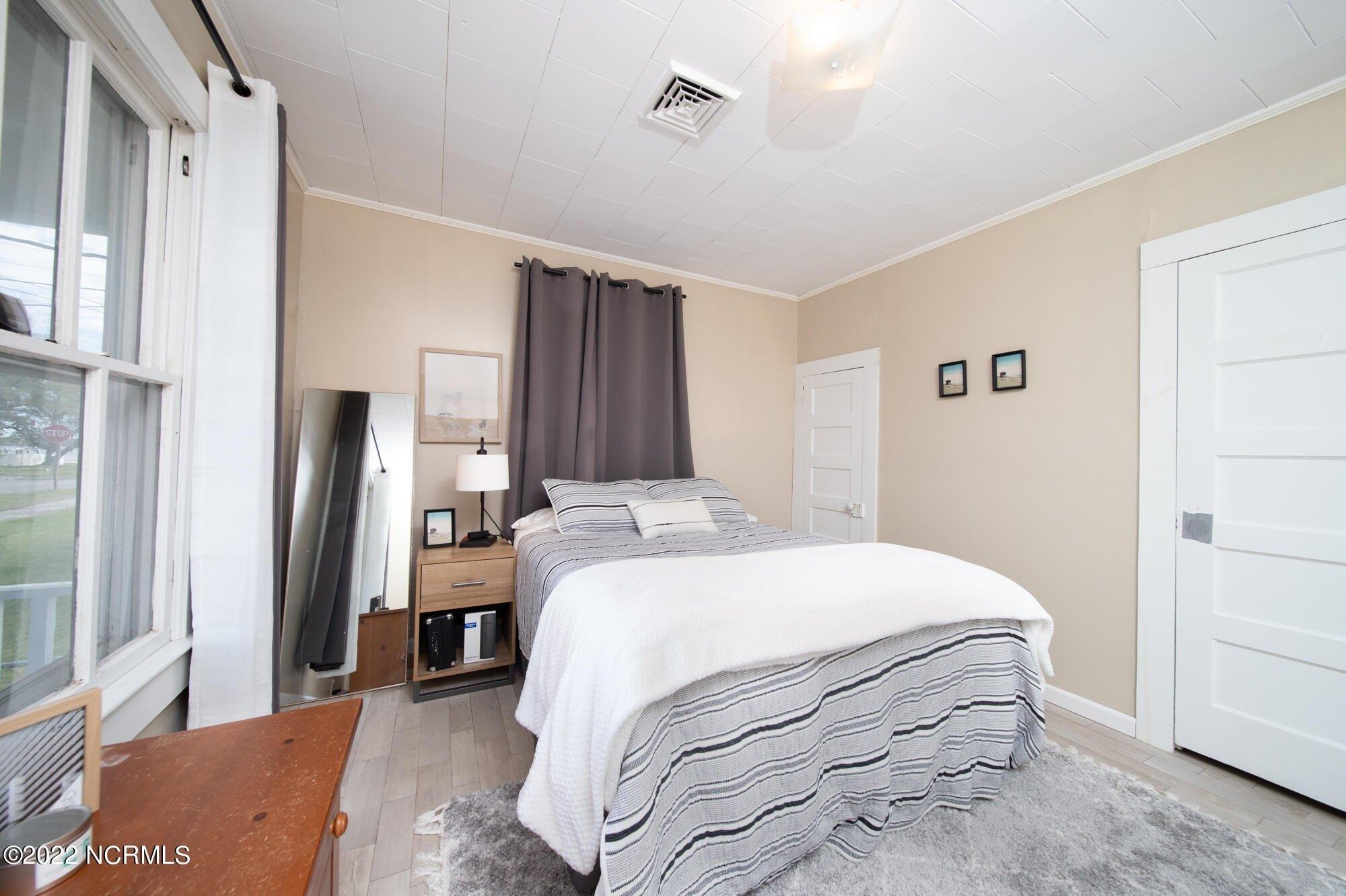 North Ave, New Bern, NC 28560