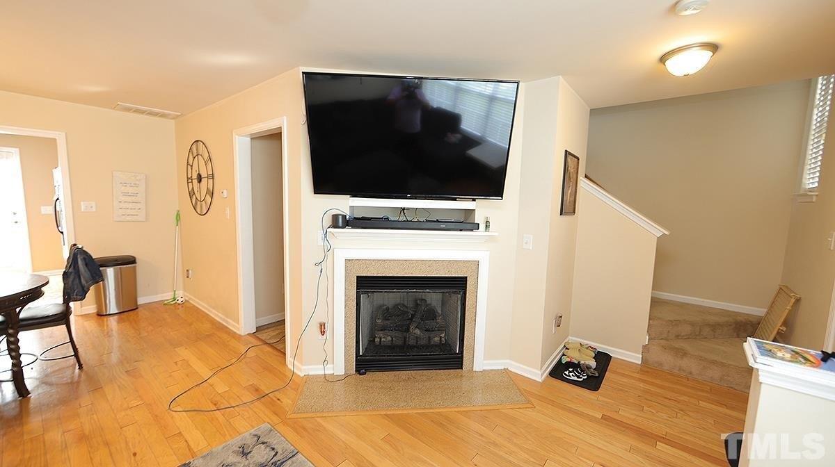 Castain Dr, Raleigh, NC 27617
