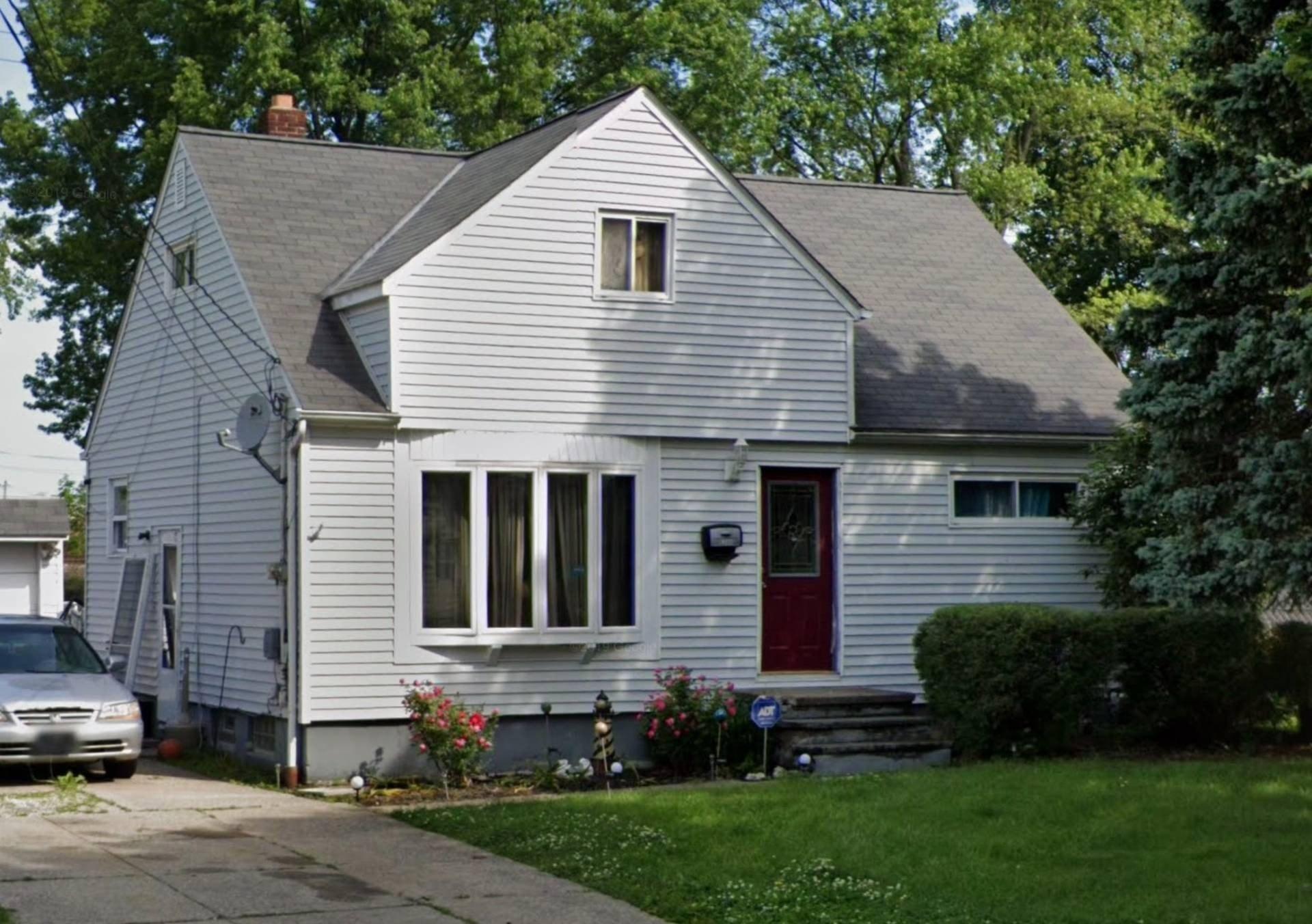 Sylvia Dr, Brook Park, OH 44142