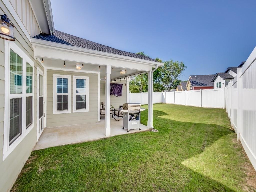 Myers Dr, Lake Dallas, TX 75065
