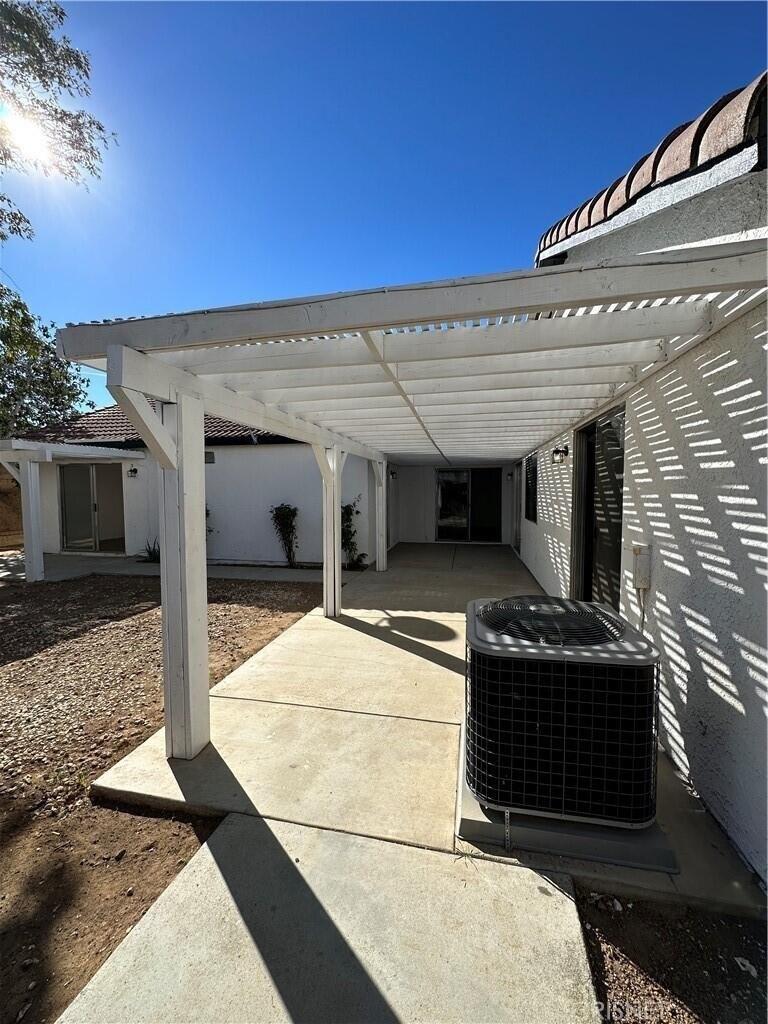 Twincreek Ave, Palmdale, CA 93551