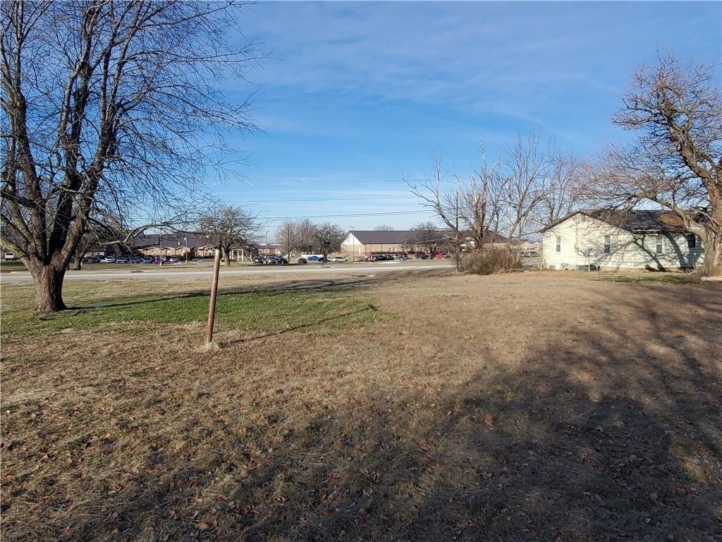 S 48th St, Springdale, AR 72762