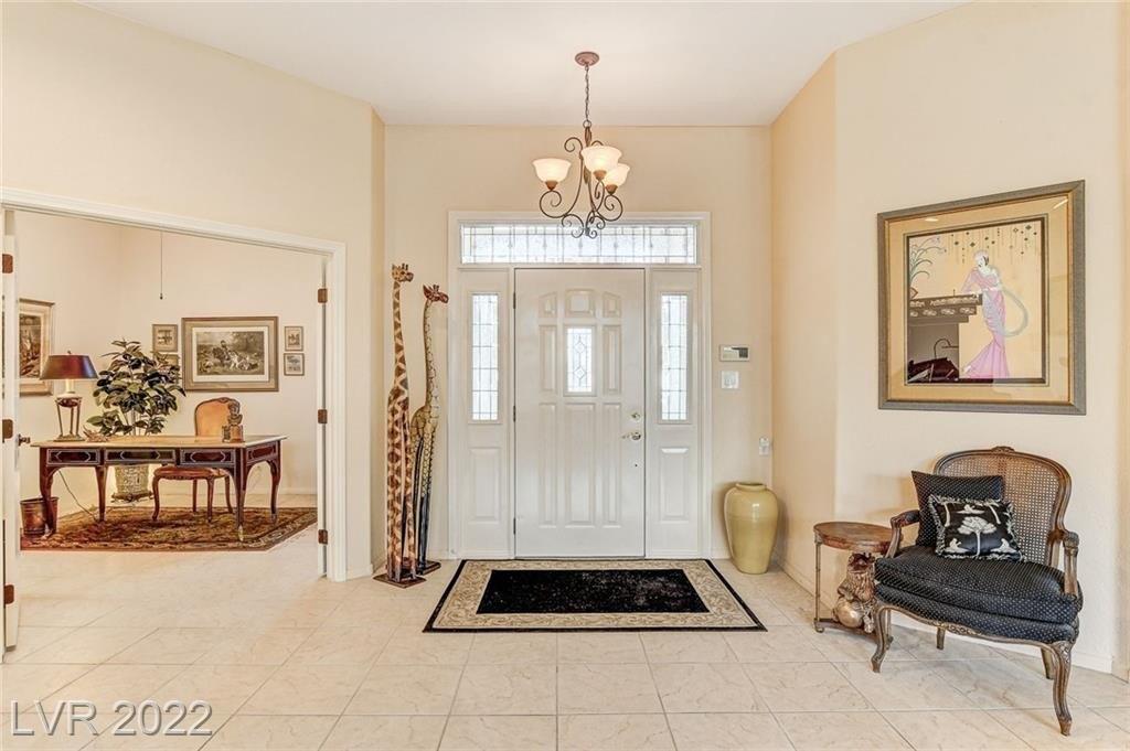 Dry Pines Cir, Las Vegas, NV 89129