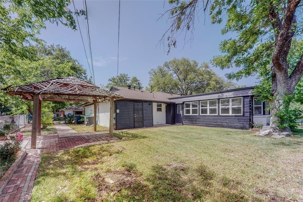 Wedgway Dr, Fort Worth, TX 76133