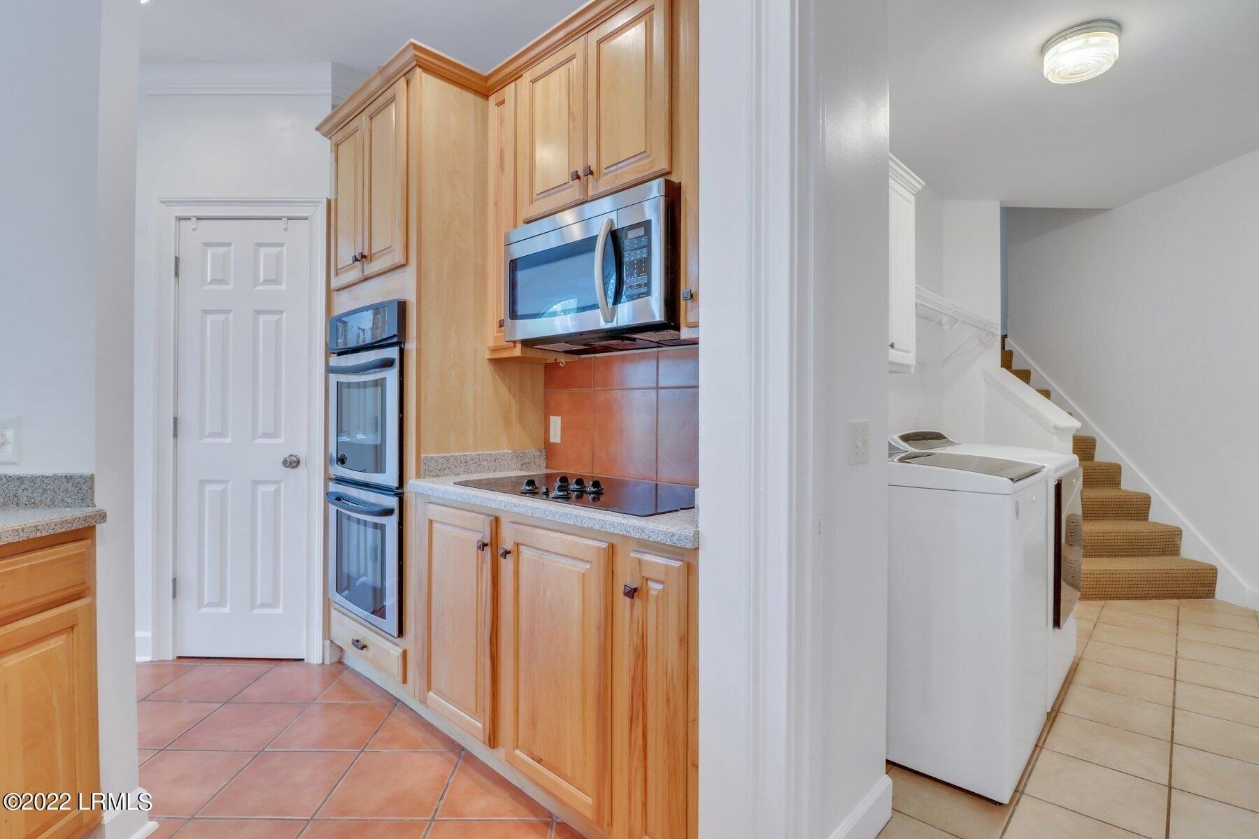 Dowlingwood Dr, Beaufort, SC 29902